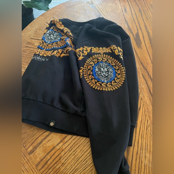 GEORGE V PARIS Men's Black Crewneck Sweater with Gold and Blue Accents - Picture 9 of 10